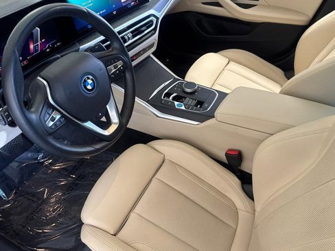 Certified 2023 BMW i4 eDrive35 w/ Premium Package RWD image 4