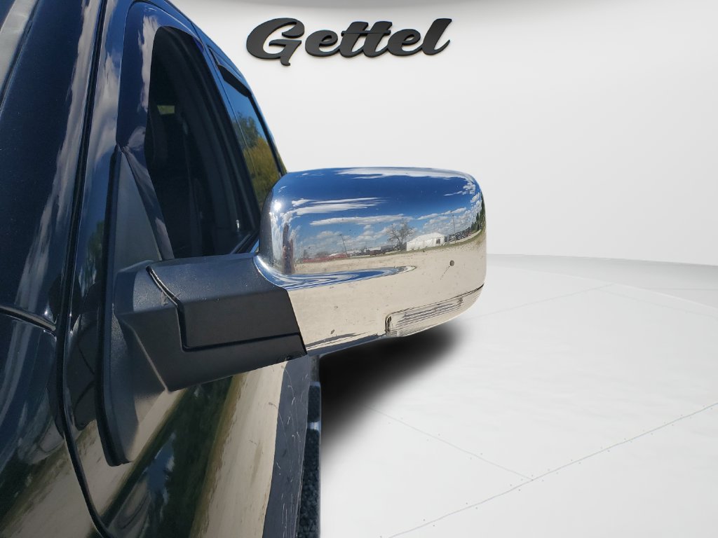 Used 2016 RAM 1500 Limited RWD image 28