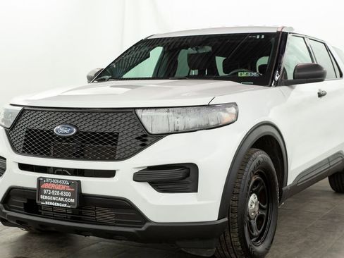 Used 2021 Ford Explorer 4WD Police Interceptor image 4
