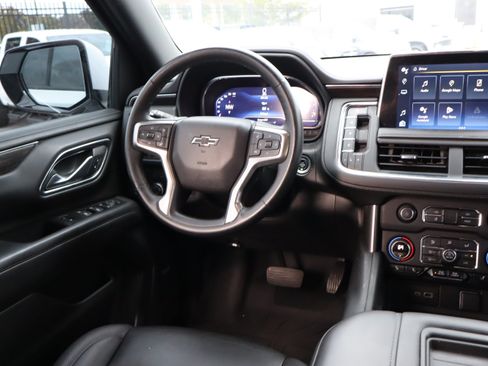 Used 2023 Chevrolet Tahoe Z71 w/ Luxury Package AWD/4WD image 14