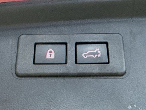 Certified 2025 Subaru Outback Premium AWD/4WD image 33