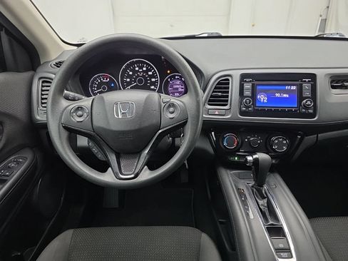 Used 2019 Honda HR-V LX image 16