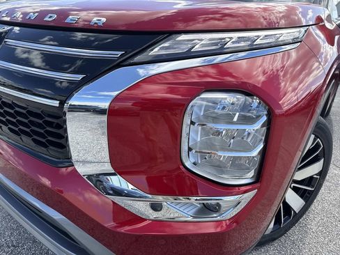 New 2026 Mitsubishi Outlander SE FWD image 9