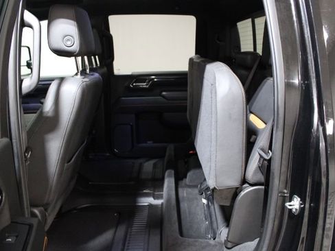 Used 2024 GMC Sierra 2500 AT4 w/ Technology Package image 25