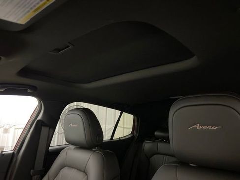 Used 2025 Buick Envista Avenir FWD image 35