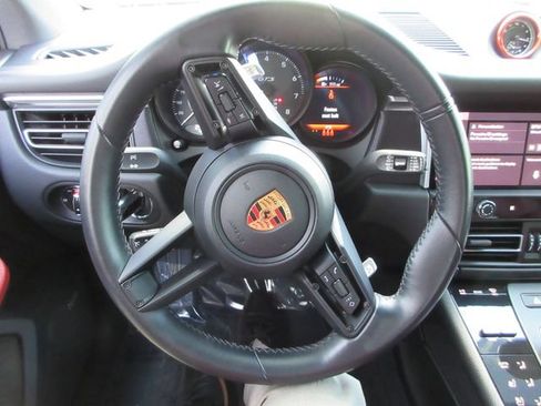 Certified 2022 Porsche Macan GTS AWD/4WD image 39