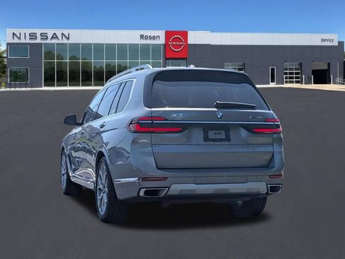 Used 2025 BMW X7 xDrive40i w/ Premium Package AWD/4WD image 5