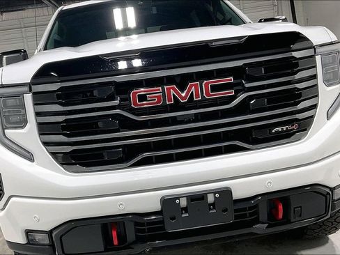 Used 2026 GMC Sierra 1500 AT4 w/ AT4 Preferred Package AWD/4WD image 36