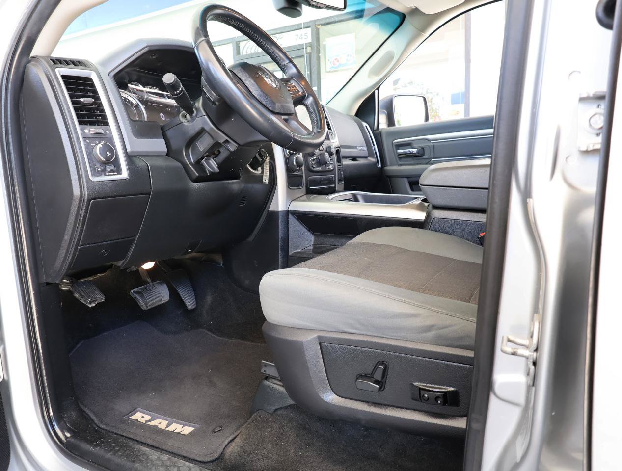 Used 2016 RAM 1500 Lone Star RWD image 36