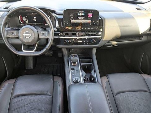 Used 2025 Nissan Pathfinder Platinum w/ Cargo Package AWD/4WD image 16