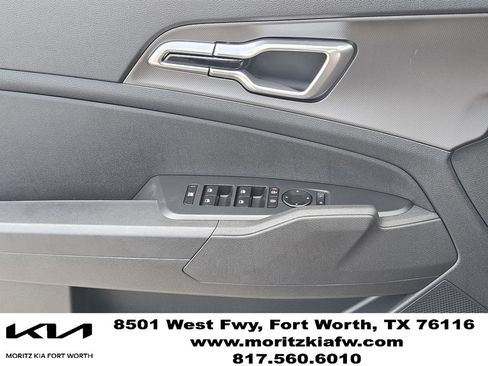 New 2026 Kia Sportage LX FWD image 16