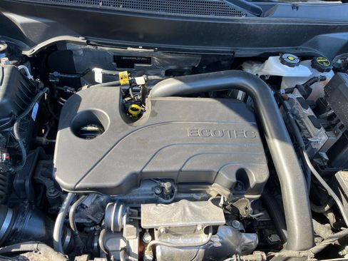 Used 2025 Chevrolet Equinox LT image 31