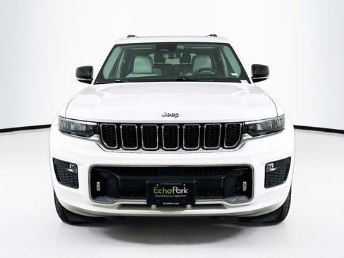 Used 2021 Jeep Grand Cherokee L Overland w/ Luxury Tech Group IV AWD/4WD image 2