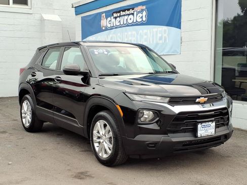 Certified 2023 Chevrolet TrailBlazer LS FWD image 1