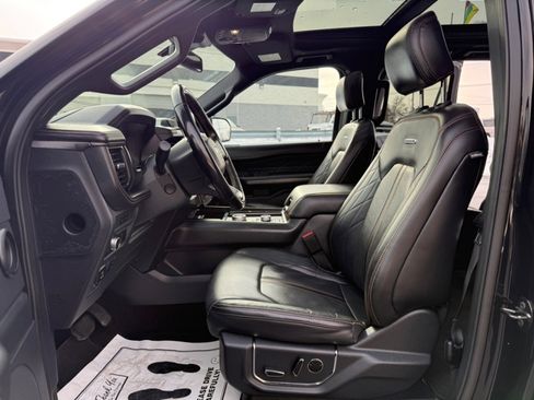 Used 2022 Ford Expedition Max Platinum image 10