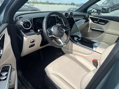 Used 2026 Mercedes-Benz GLC 300 4MATIC image 9