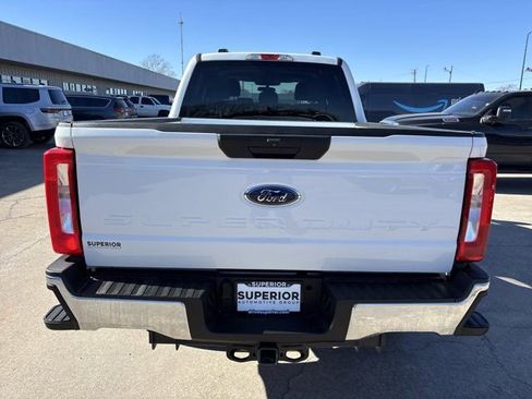 Used 2025 Ford F250 XLT w/ FX4 Off-Road Package image 4