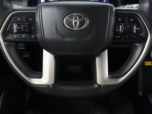 Used 2025 Toyota 4Runner Limited image 26