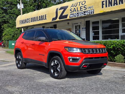 Used 2017 Jeep Compass Trailhawk w/ Leather Interior Group AWD/4WD image 1