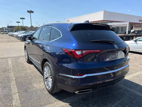 Used 2023 Acura MDX SH-AWD w/ Advance Package image 3