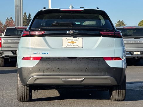 Used 2023 Chevrolet Bolt EUV Premier image 6