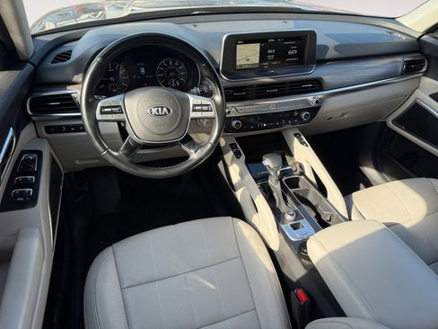 Used 2020 Kia Telluride EX w/ Towing Package FWD image 15