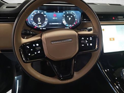 New 2026 Land Rover Range Rover Sport Dynamic SE AWD/4WD image 17