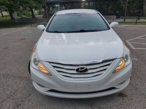 Used 2013 Hyundai Sonata GLS w/ Popular Equipment Pkg FWD image 9