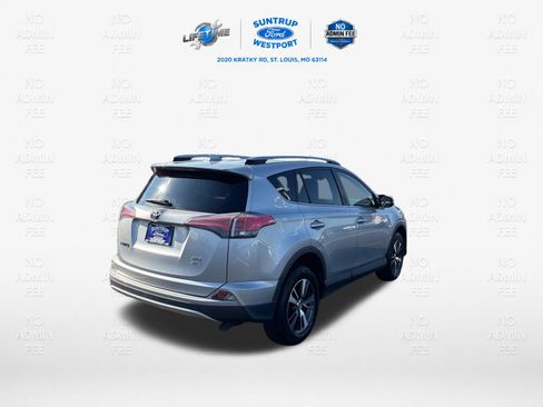 Used 2018 Toyota RAV4 XLE w/ Plus Extra Value Package AWD/4WD image 3