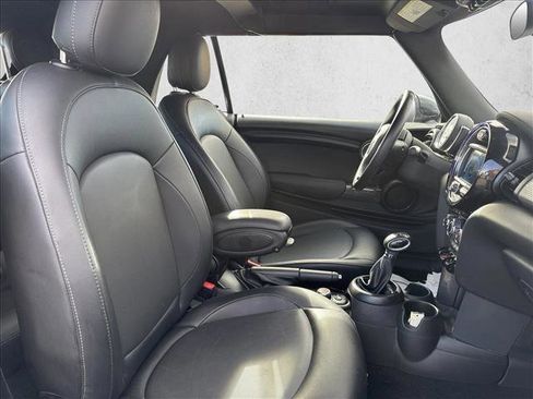 Used 2019 MINI Cooper Convertible image 28