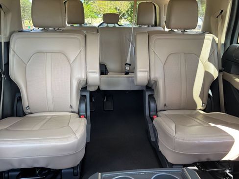 Used 2024 Ford Expedition Limited AWD/4WD image 42