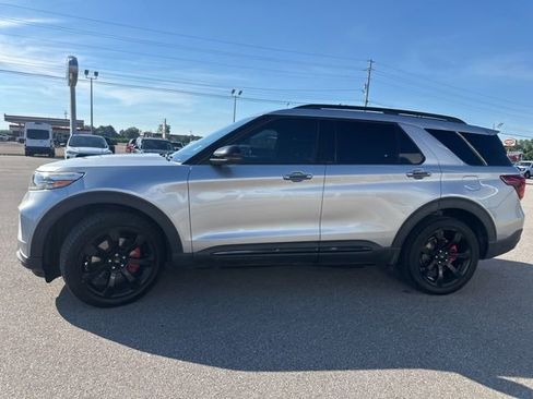 Used 2020 Ford Explorer ST w/ ST Street Pack AWD/4WD image 32