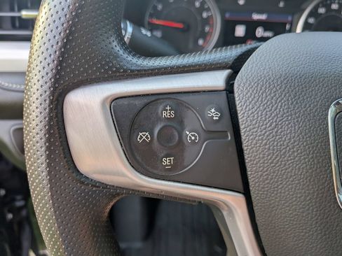 Used 2022 GMC Acadia SLE w/ Driver Convenience Package FWD image 13