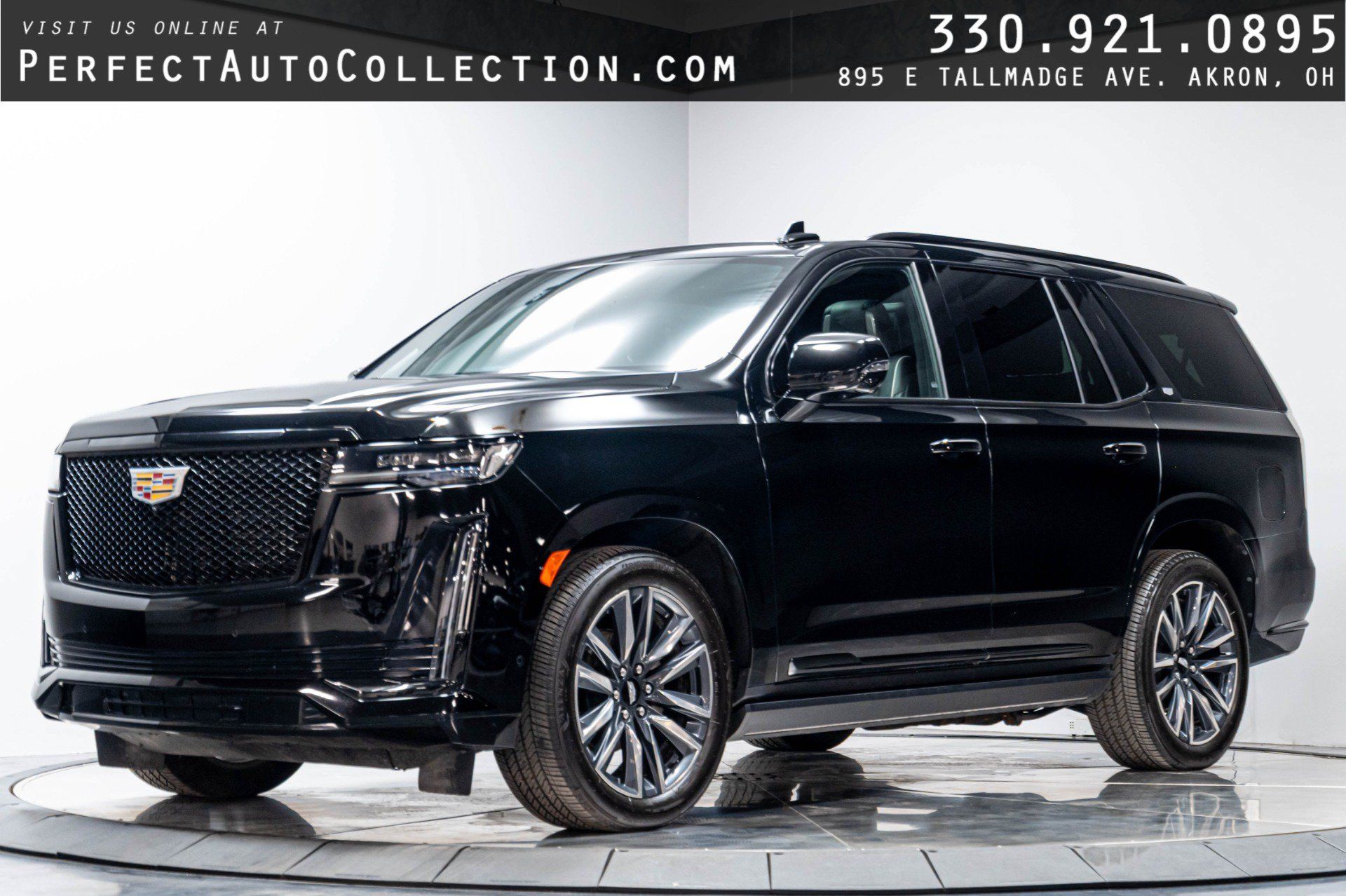 Used 2024 Cadillac Escalade Sport Platinum AWD/4WD image 1