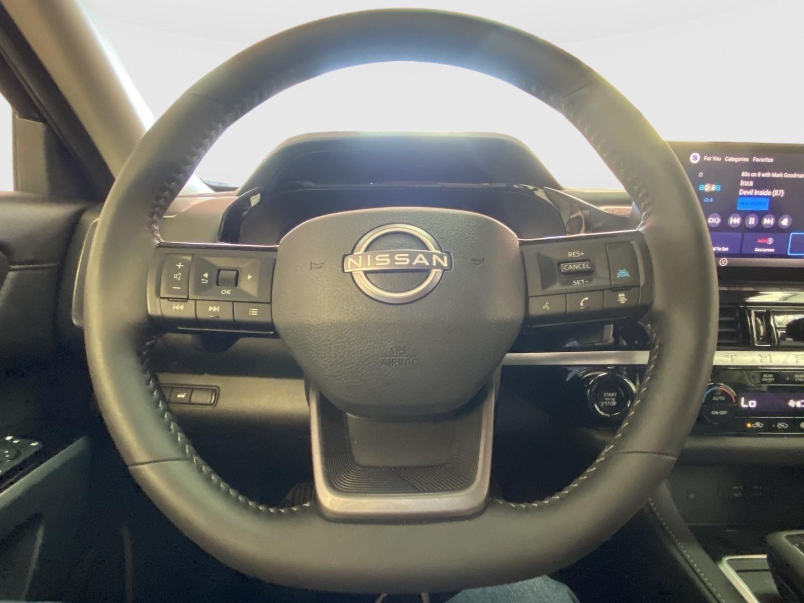Used 2026 Nissan Pathfinder SL FWD image 32