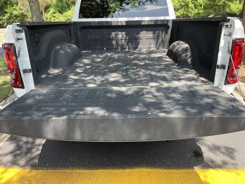 Used 2025 RAM 2500 Big Horn AWD/4WD image 29