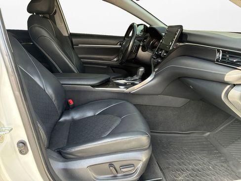 Used 2021 Toyota Camry XSE image 24