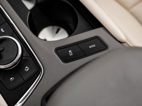 Used 2020 Cadillac XT6 Premium Luxury FWD image 26