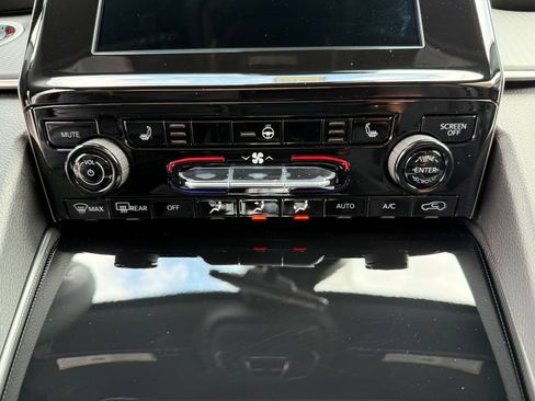 New 2026 Jeep Grand Cherokee Laredo X AWD/4WD image 25
