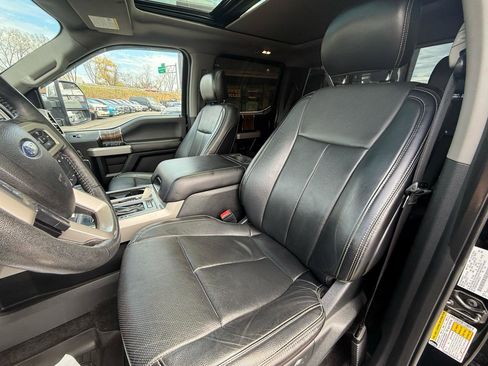 Used 2018 Ford F150 Lariat w/ Equipment Group 502A Luxury AWD/4WD image 25