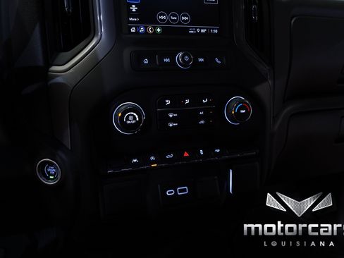 Used 2022 Chevrolet Silverado 1500 Custom RWD image 32