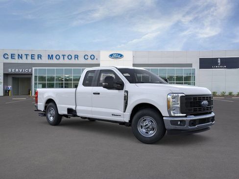 New 2026 Ford F350 XL w/ XL Chrome Package image 7