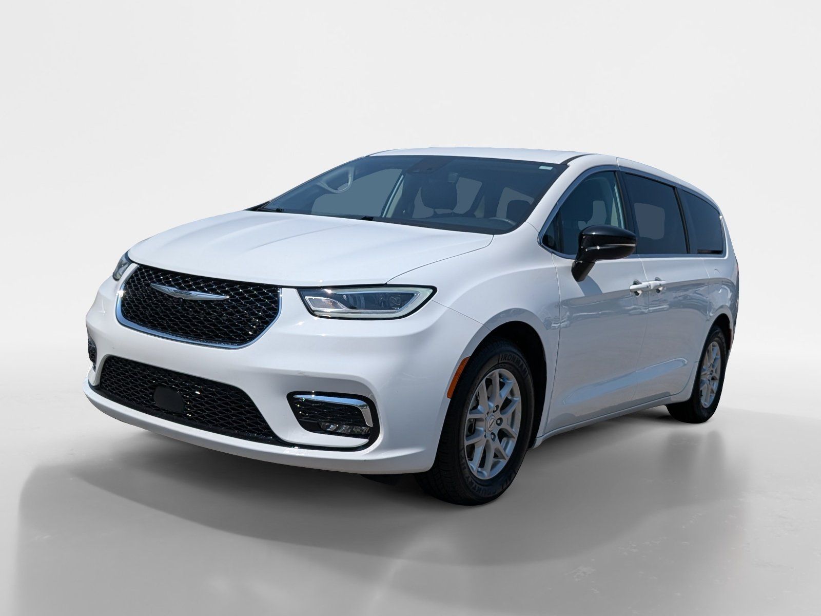 Used 2024 Chrysler Pacifica Touring-L FWD image 5