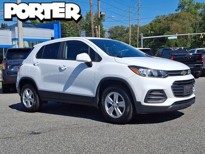 Used 2022 Chevrolet Trax LS w/ Tint and Cruise Package