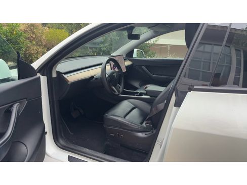 Used 2021 Tesla Model Y Long Range AWD/4WD image 5