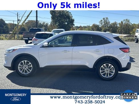 Used 2021 Ford Escape SE w/ Convenience Package image 3