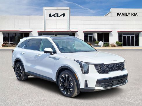 Certified 2025 Kia Sorento SX FWD image 1