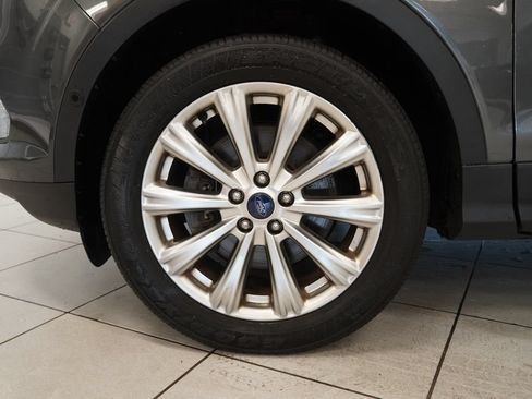 Used 2018 Ford Escape Titanium w/ Ford Safe & Smart Package AWD/4WD image 17