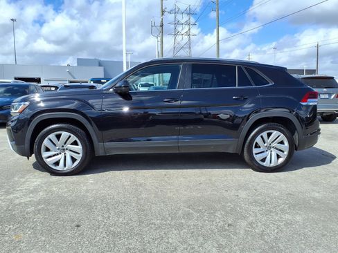 Used 2022 Volkswagen Atlas Cross Sport SE image 21