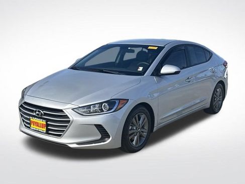 Used 2017 Hyundai Elantra SE FWD image 4